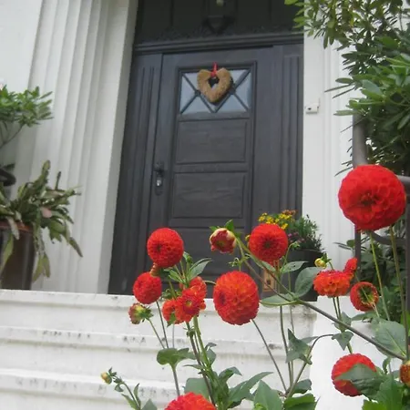 Haus Rewi شقة Bünde